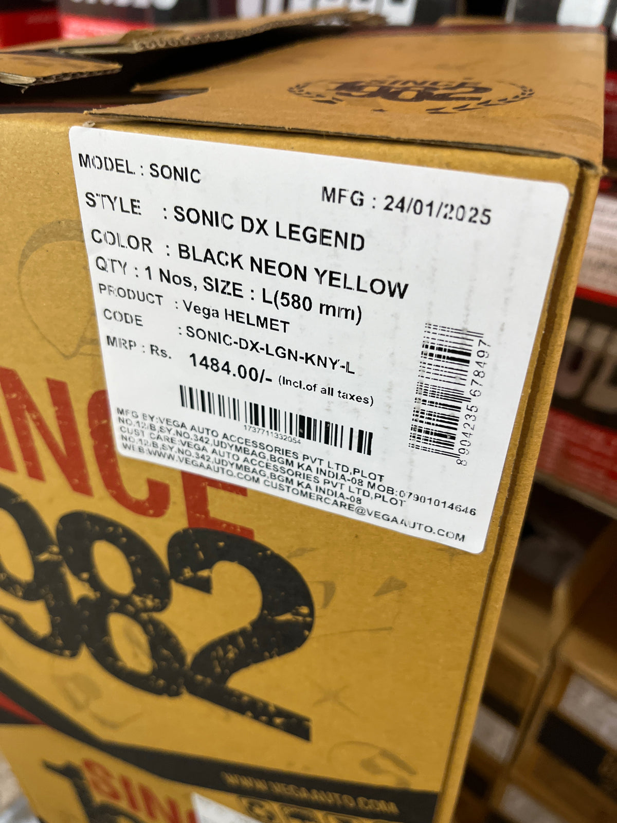 Vega Sonic DX Legend Black Neon Yellow Helmet offers a bold design with superior comfort and protection for riders.