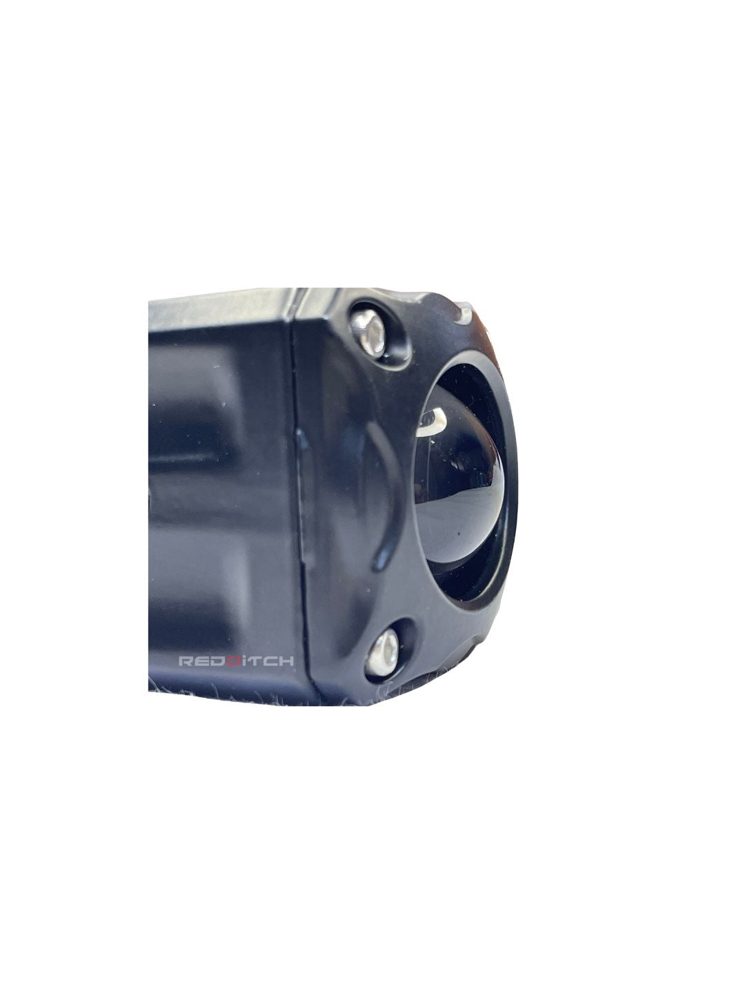 The MOTO GENIUS FOG MK 150 offers powerful illumination for enhanced visibility during night rides and foggy conditions. Compact, durable, and energy-efficient, it’s perfect for all-weather adventures.