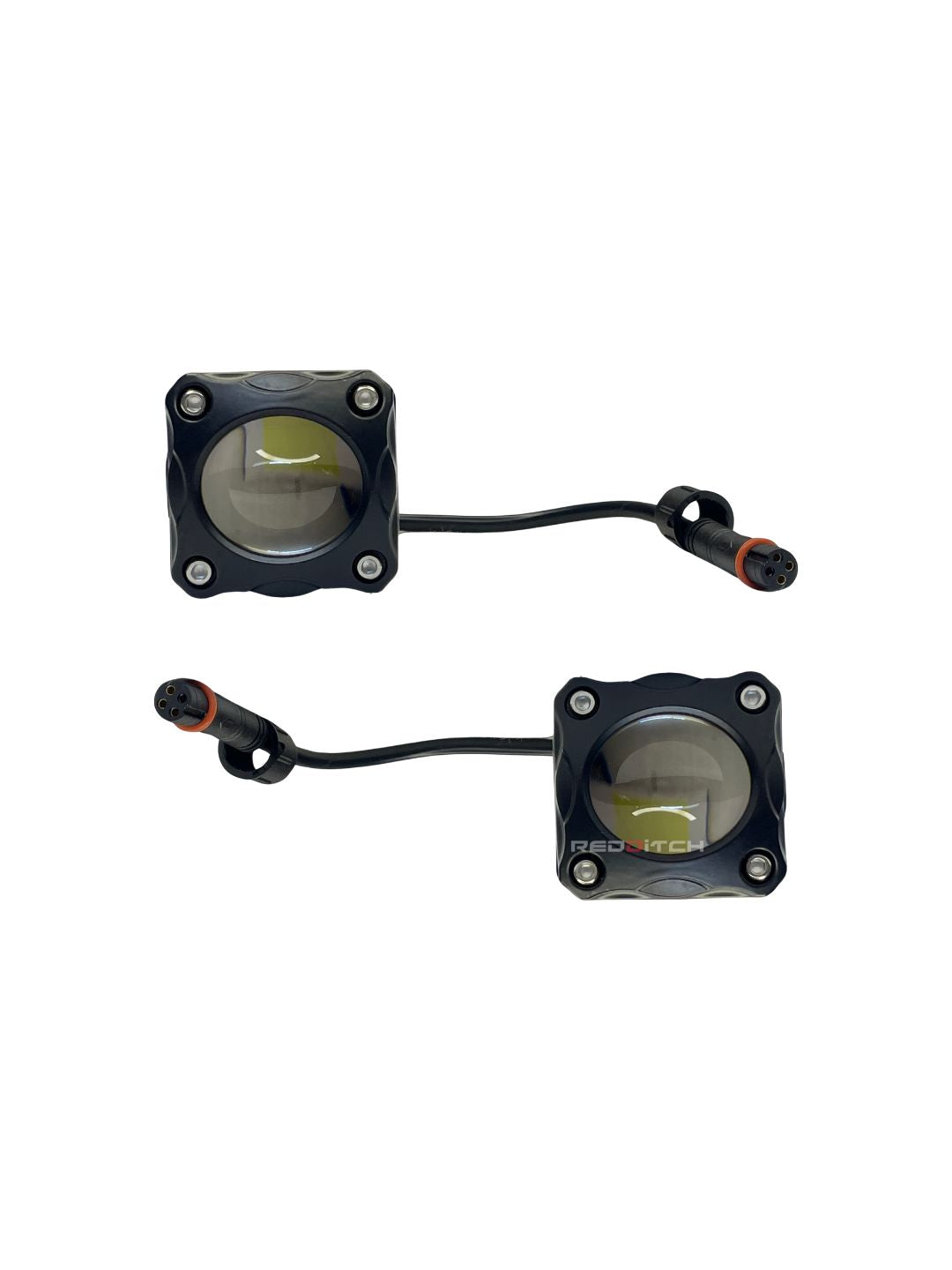 The MOTO GENIUS FOG MK 150 offers powerful illumination for enhanced visibility during night rides and foggy conditions. Compact, durable, and energy-efficient, it’s perfect for all-weather adventures.