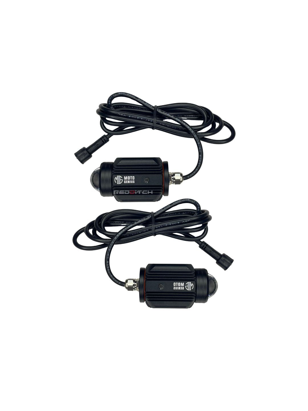 The Moto Genius DK 16 Fog Light delivers powerful illumination for enhanced visibility during night rides and foggy conditions. Durable and easy to install, it’s perfect for adventure enthusiasts.