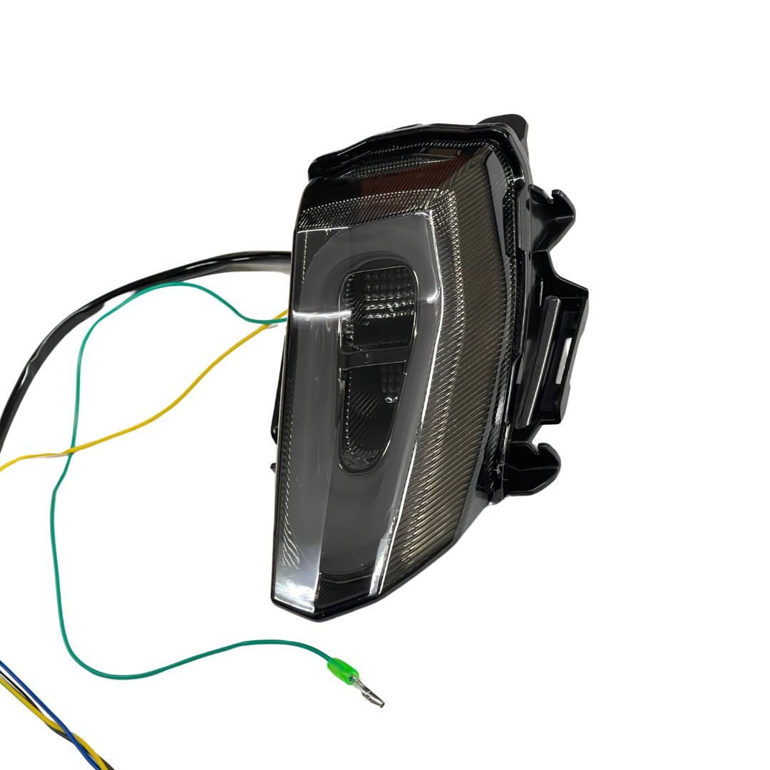 R15 V3 & V4 INTEGRATED TAIL LIGHT (BLACK BOX)