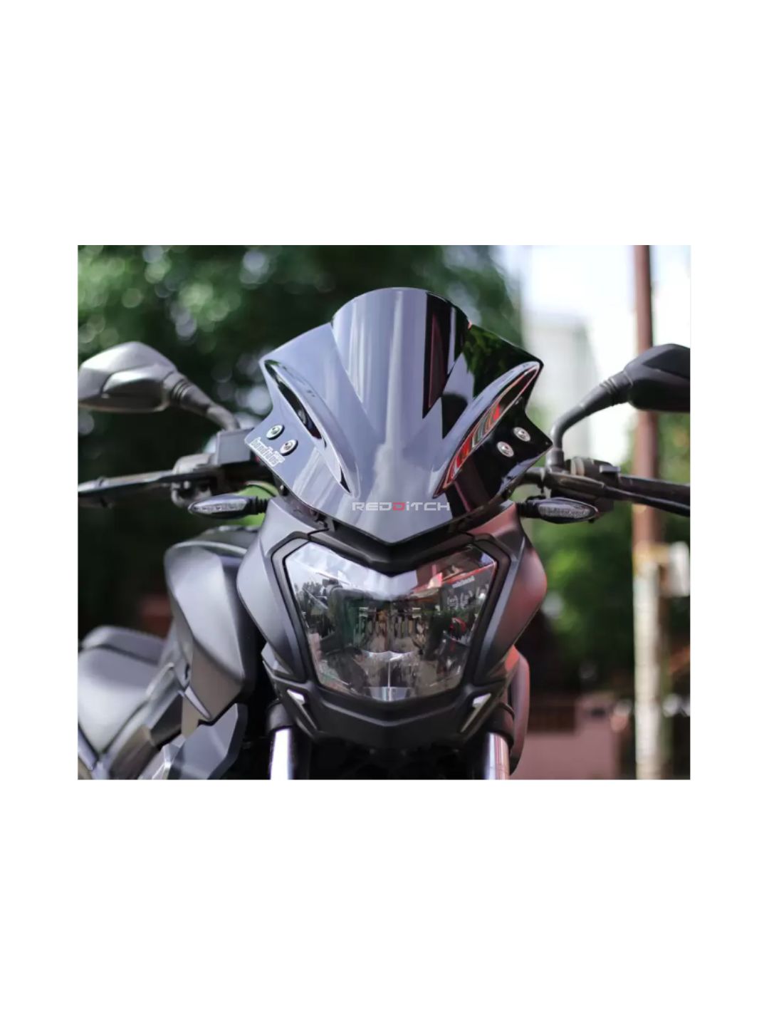 Dominar Pro Shield Visor – an advanced visor designed specifically for the Bajaj Dominar, offering superior protection and enhanced visibility. With its sturdy construction and aerodynamic design, it helps deflect wind and debris while providing optimal comfort. Perfect for riders seeking durability and performance.