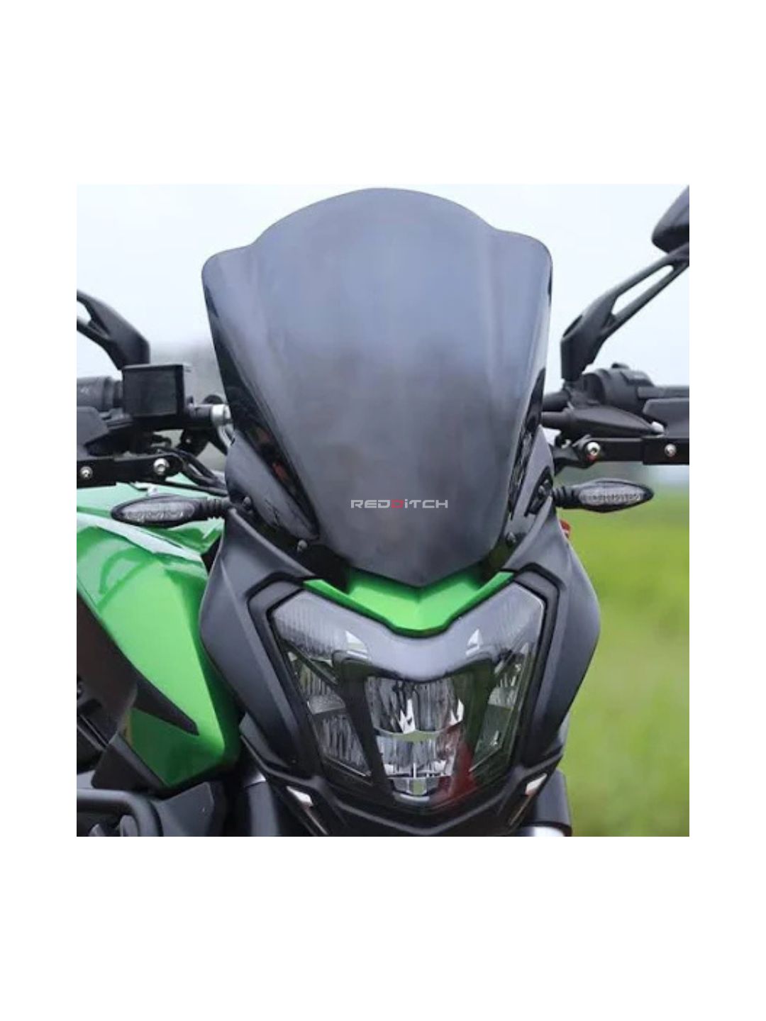 Dominar Touring Visor – a specially designed visor for long-distance riders of the Bajaj Dominar. It provides excellent wind deflection and enhanced visibility, offering comfort during long rides. The aerodynamic design ensures reduced wind pressure, making it ideal for touring enthusiasts seeking both style and functionality.