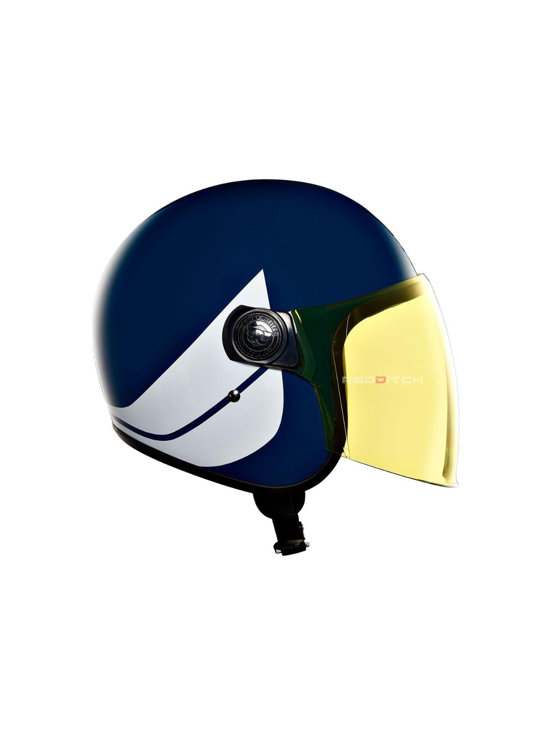 The Royal Enfield Hunter Copter Helmet in Lagoon Blue offers a stylish design with a comfortable fit. Its sturdy build ensures safety, while the sleek finish adds a premium touch. Perfect for daily rides.