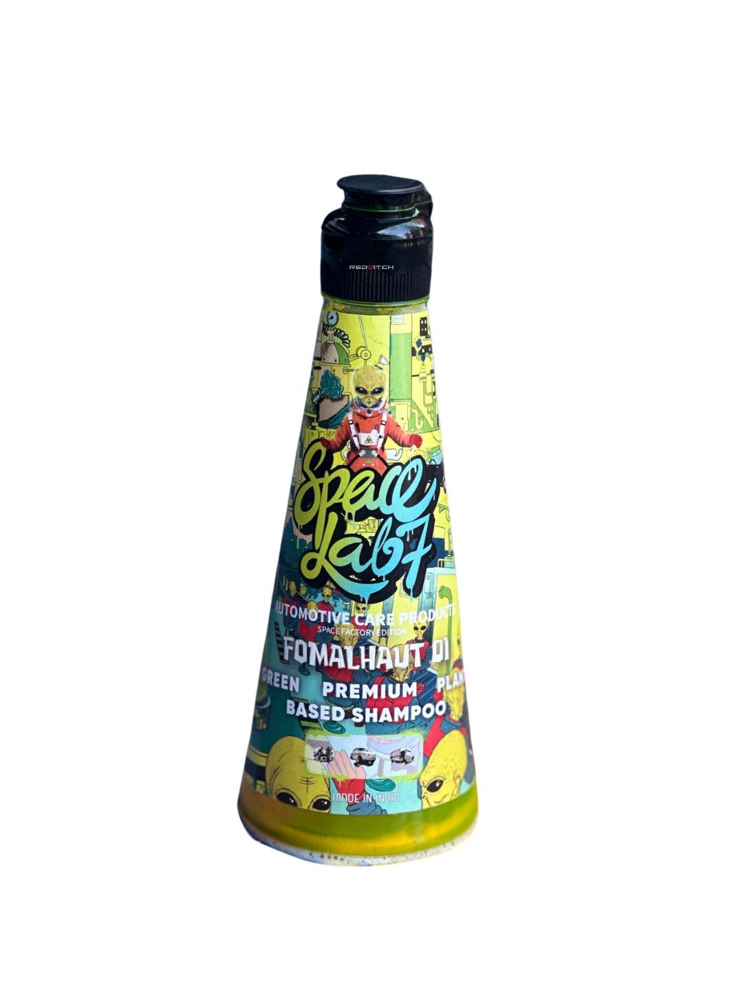 Space Lab7 Shampoo (300ml), a high-quality motorcycle and vehicle shampoo designed to clean and protect surfaces, leaving a shiny, streak-free finish with every wash.