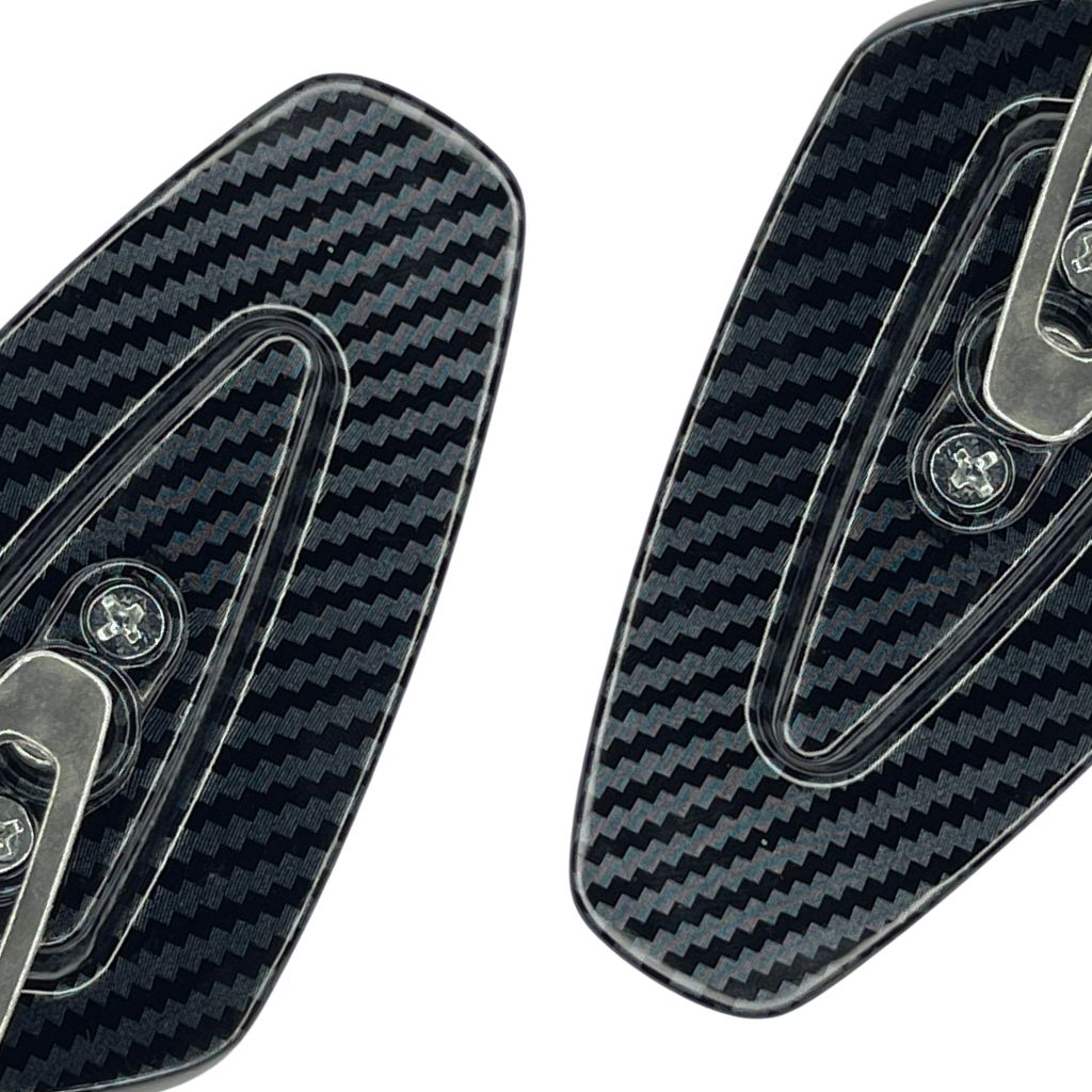 ADJUSTABLE GT MIRROR TRIANGLE CARBON BLACK