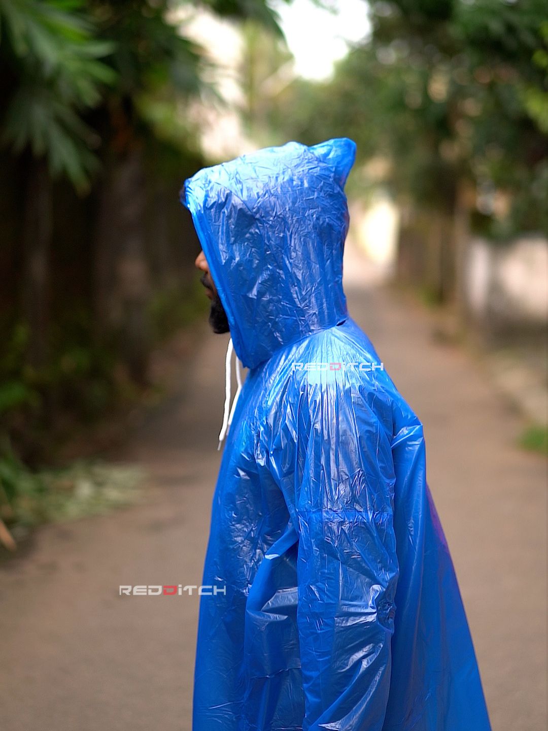 RAIN COAT