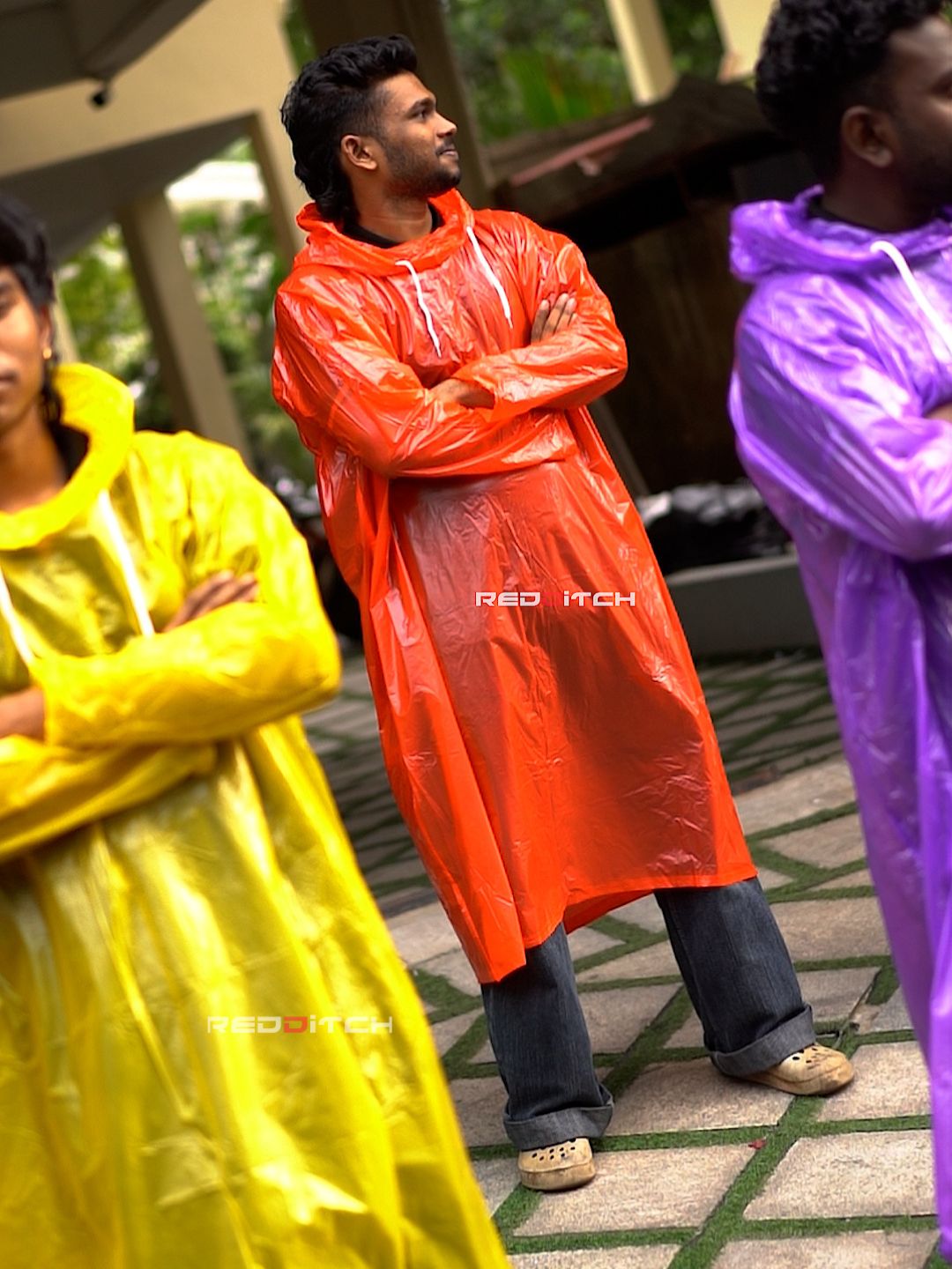 RAIN COAT