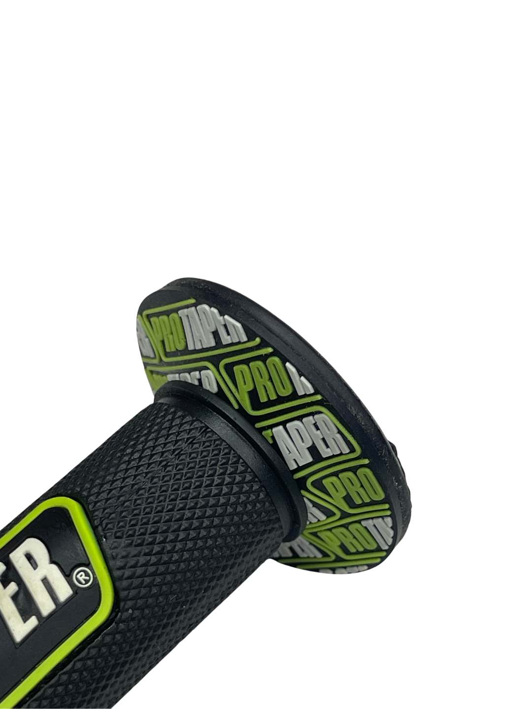 ProTaper Handgrip 1.0 is a high-quality motorcycle grip designed for superior comfort and control. Made with durable materials, it provides excellent grip, vibration resistance, and enhanced handling for a smooth riding experience. Ideal for both street and off-road bikes, it ensures a secure hold even in challenging conditions.